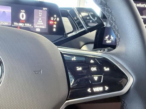 Used 2023 Volkswagen ID.4 Pro S image 32