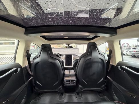 Used 2013 Tesla Model S Performance image 36