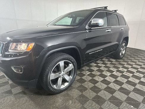 Used 2015 Jeep Grand Cherokee Limited w/ Trailer Tow Group IV AWD/4WD image 7