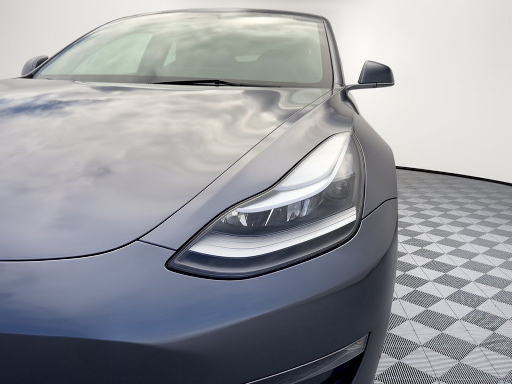 Used 2023 Tesla Model 3 Standard Range RWD image 12