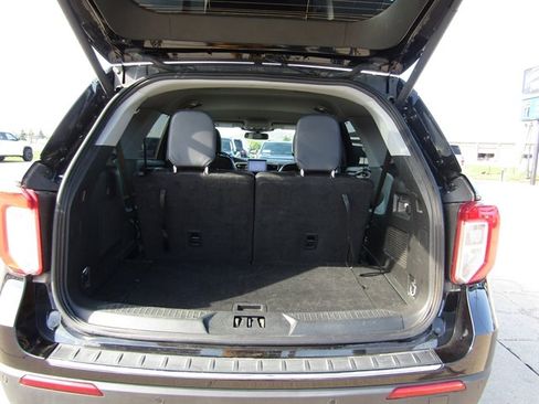 Used 2024 Ford Explorer Limited image 25