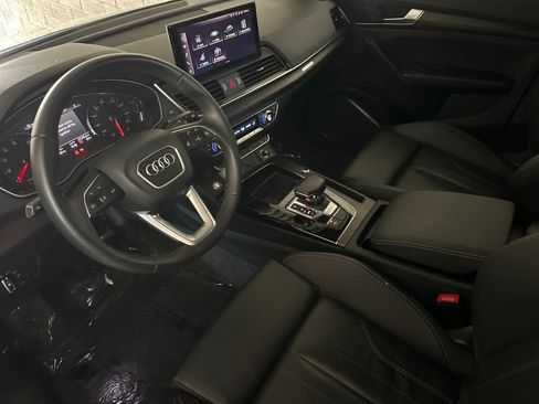 Used 2023 Audi Q5 2.0T Premium w/ Convenience Package AWD/4WD image 11