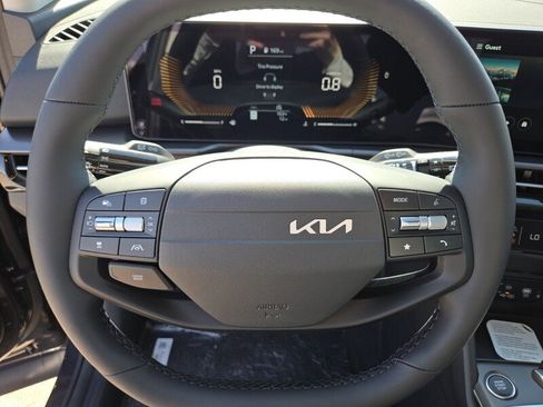New 2026 Kia Sportage EX FWD image 10