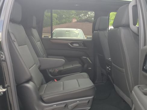 Used 2026 GMC Yukon XL Denali w/ Sun & Power Step Package AWD/4WD image 28