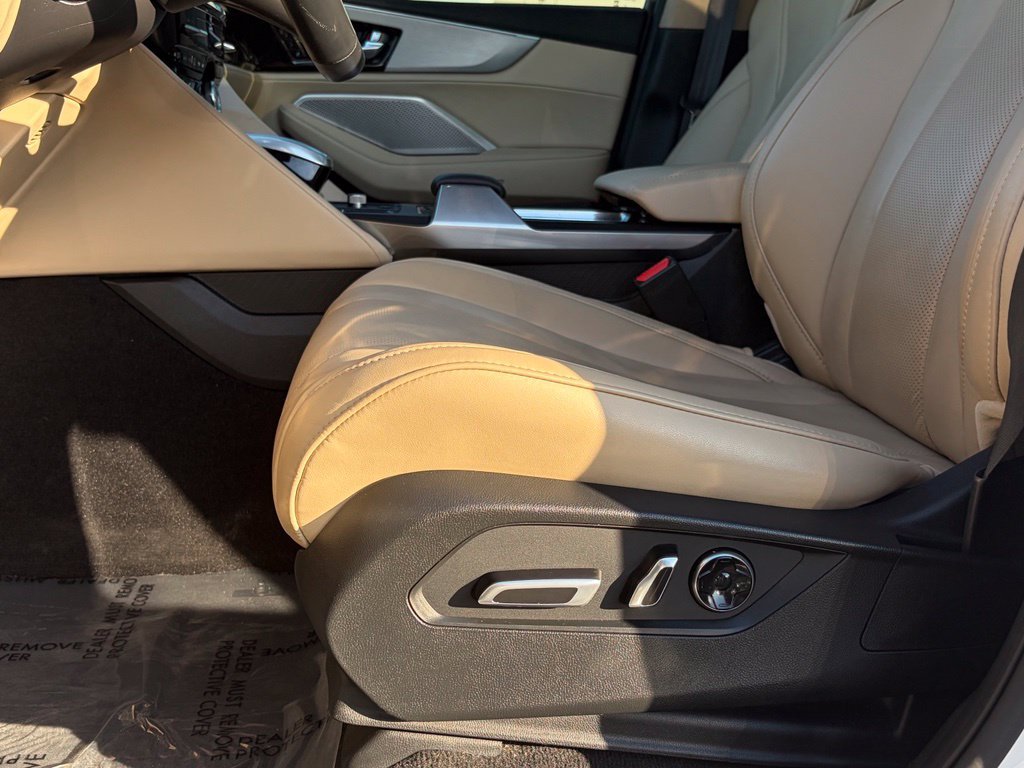 Certified 2023 Acura MDX w/ Technology Package AWD/4WD image 13
