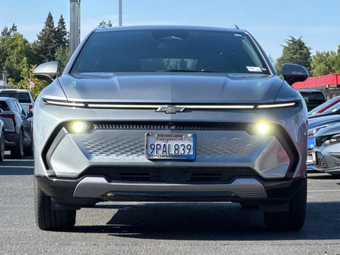 Used 2024 Chevrolet Equinox EV LT w/ LPO, Trailering Package AWD/4WD image 10