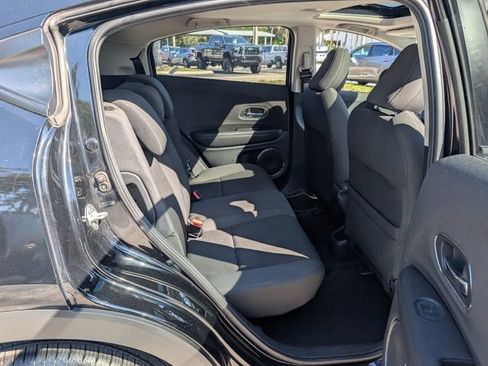 Used 2022 Honda HR-V EX image 15
