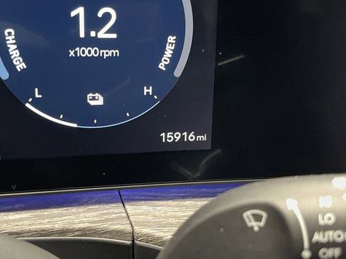 Used 2024 Hyundai Santa Fe Calligraphy image 6