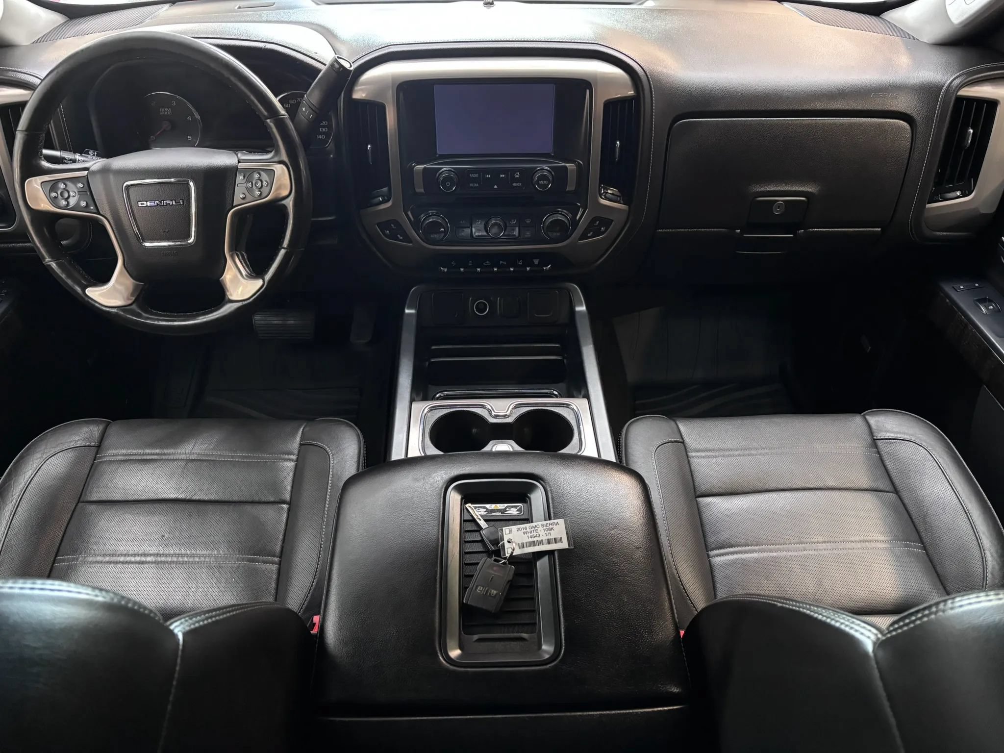 Used 2016 GMC Sierra 2500 Denali w/ Duramax Plus Package AWD/4WD image 18