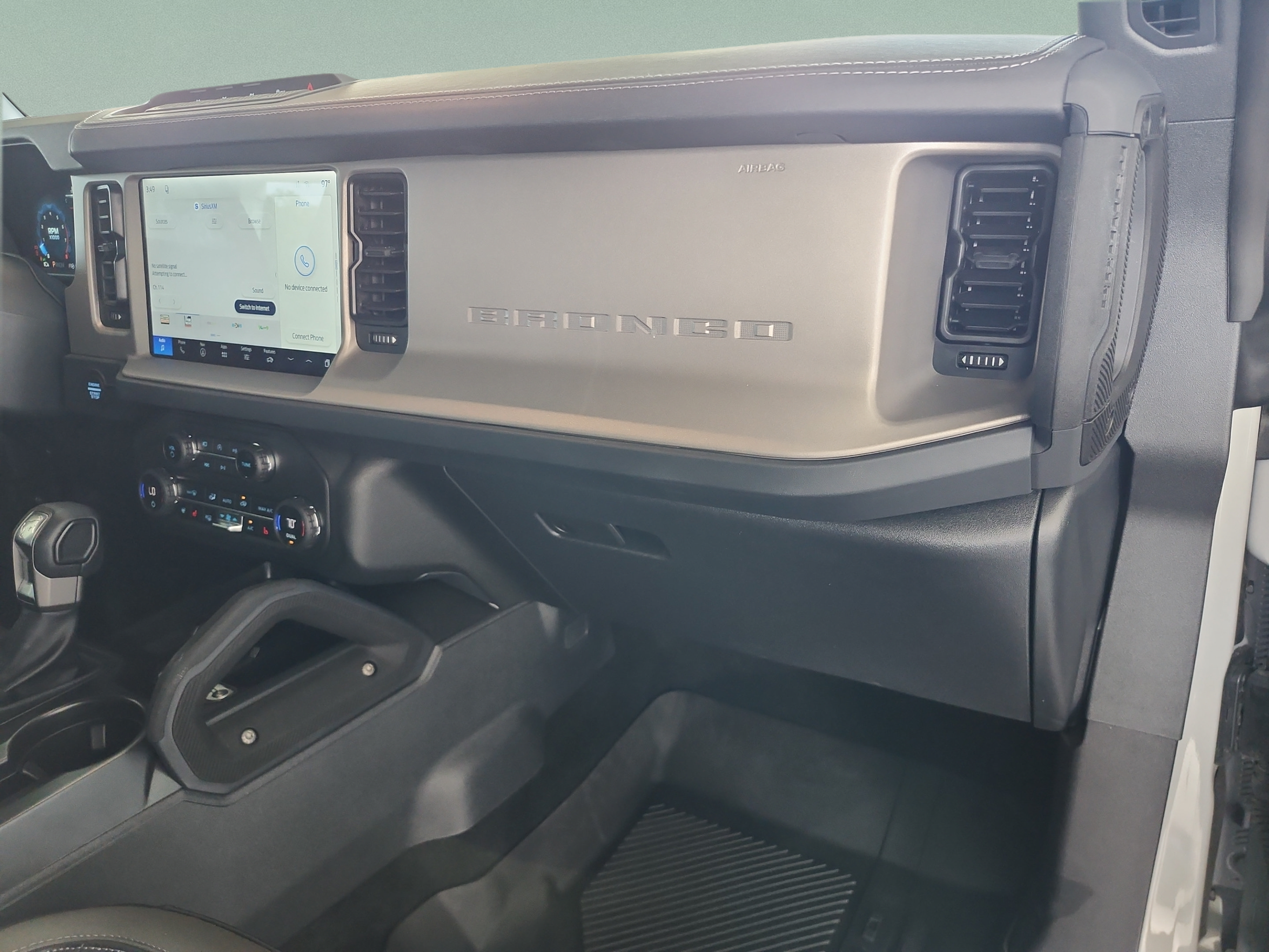 Used 2026 Ford Bronco Outer Banks w/ Sasquatch Package AWD/4WD image 21
