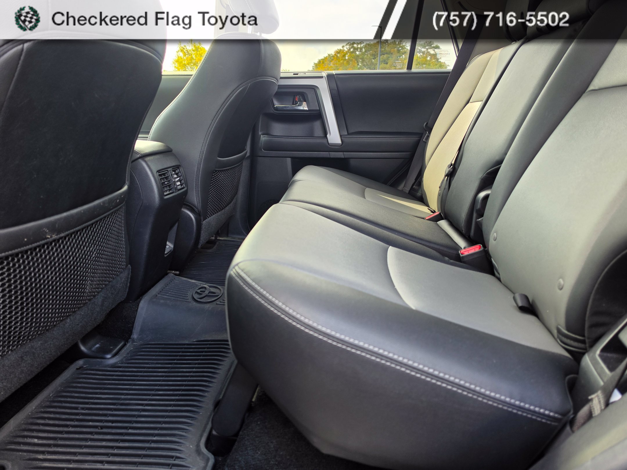 Used 2024 Toyota 4Runner SR5 Premium w/ Moonroof Package AWD/4WD image 22