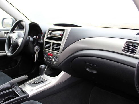 Used 2010 Subaru Impreza 2.5i image 13