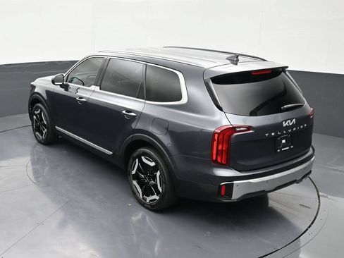 Used 2024 Kia Telluride S FWD image 14