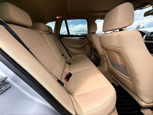 Used 2015 BMW X1 sDrive28i image 16