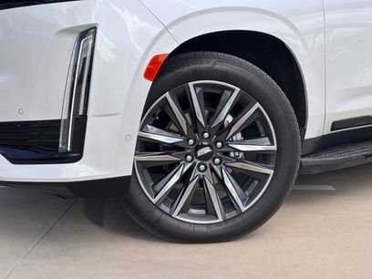 Used 2021 Cadillac Escalade ESV Sport w/ Driver Assist Tech Package