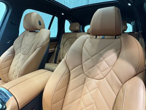 Used 2026 BMW X5 xDrive50e w/ M Sport Package image 21