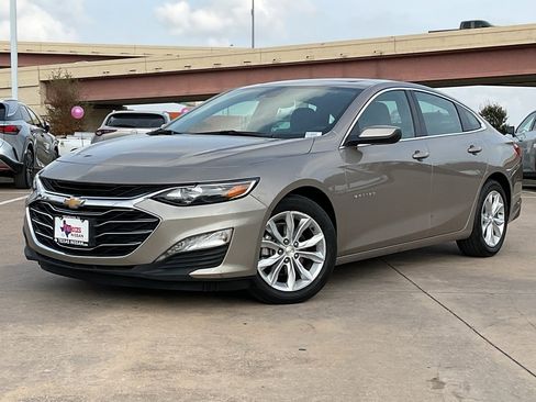 Used 2024 Chevrolet Malibu LT image 2