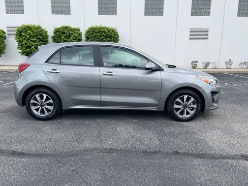Used 2022 Kia Rio S w/ Option Group 015 FWD image 4
