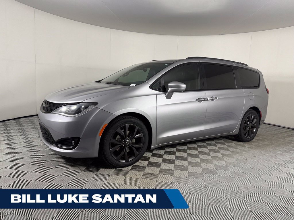 Used 2018 Chrysler Pacifica Touring-L Plus w/ S Appearance Package FWD 360° Tour