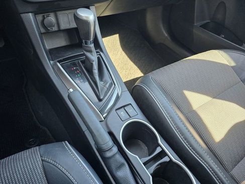 Used 2015 Toyota Corolla S FWD image 21