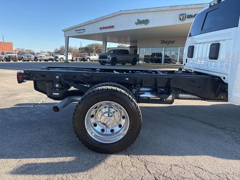 New 2026 RAM 5500 4x4 Crew Cab w/ Laramie Trim Package image 7