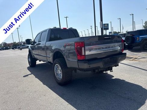 Used 2022 Ford F350 Platinum w/ FX4 Off-Road Package AWD/4WD image 5