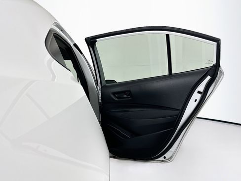 Used 2024 Toyota Corolla LE FWD image 28