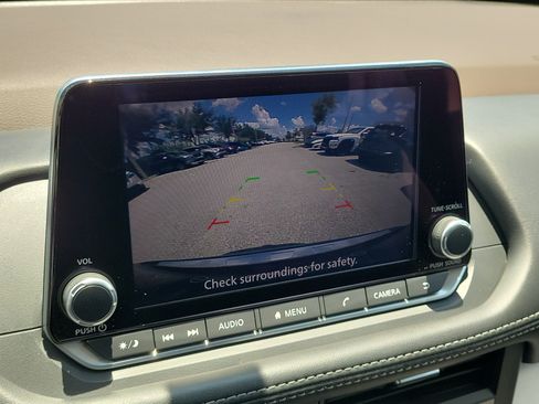 Certified 2023 Nissan Rogue SV FWD image 24