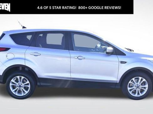 Used 2019 Ford Escape SE image 5