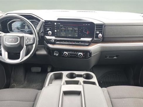 Used 2022 GMC Sierra 1500 Elevation RWD image 10