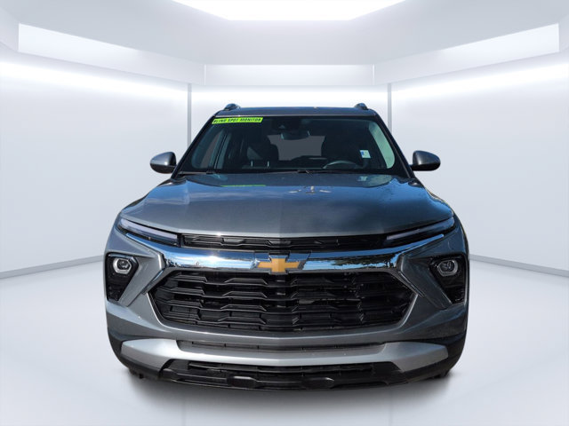 Used 2025 Chevrolet TrailBlazer LT w/ Driver Confidence Package FWD image 8