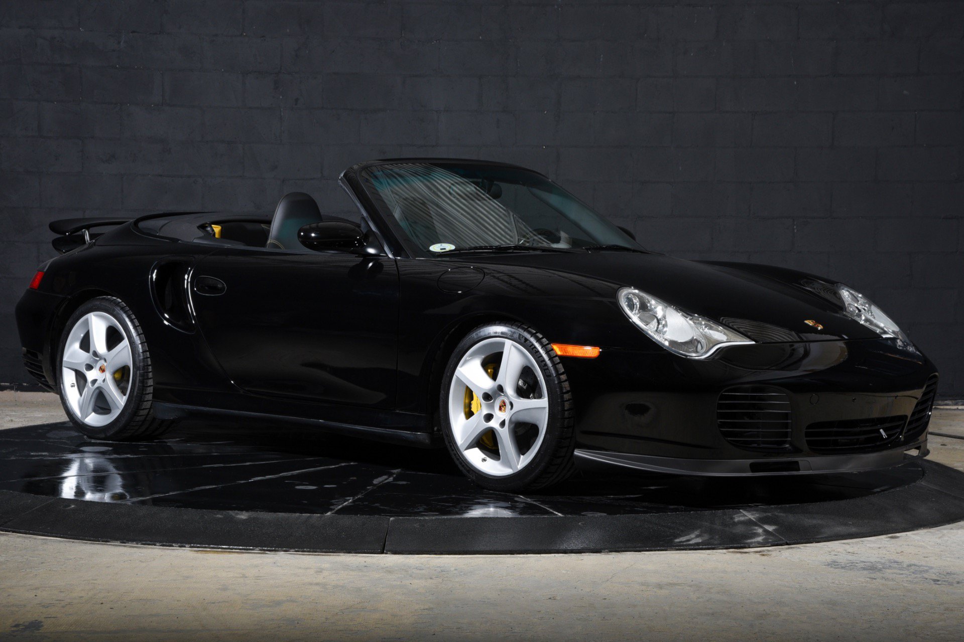 Used 2005 Porsche 911 Turbo S AWD/4WD image 8