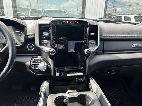 Used 2023 RAM 1500 Laramie AWD/4WD image 11
