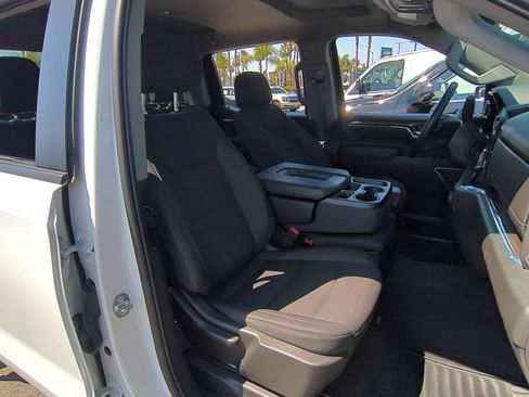 Used 2024 Chevrolet Silverado 1500 LT RWD image 27