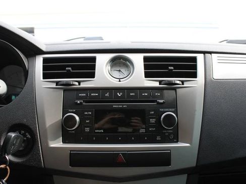 Used 2009 Chrysler Sebring LX FWD image 13