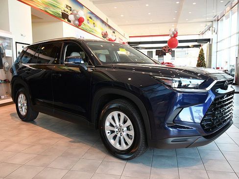 New 2026 Toyota Grand Highlander AWD Hybrid image 1