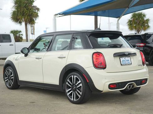 Used 2019 MINI Cooper S w/ Signature Upholstery Package image 4