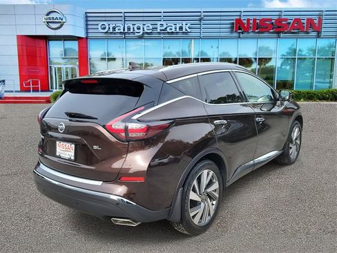 Used 2020 Nissan Murano SL w/ Moonroof Package image 2