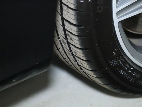 Used 2019 Mercedes-Benz E 450 4MATIC Coupe image 34