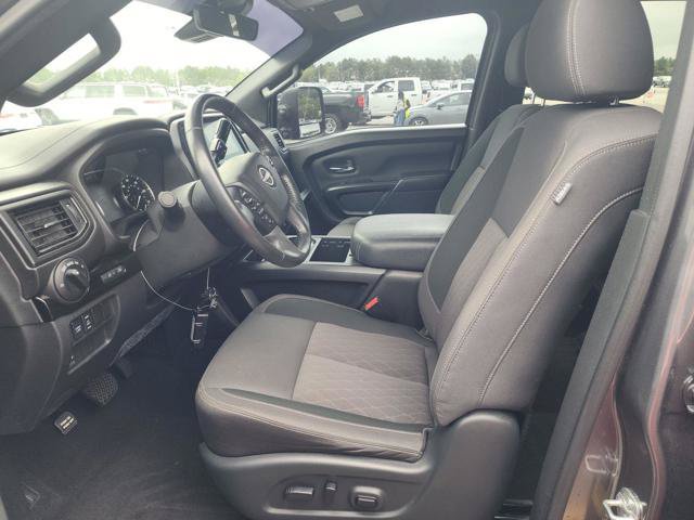 Used 2024 Nissan Titan SV RWD image 11