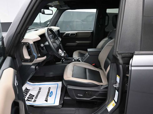Used 2023 Ford Bronco Wildtrak AWD/4WD image 33