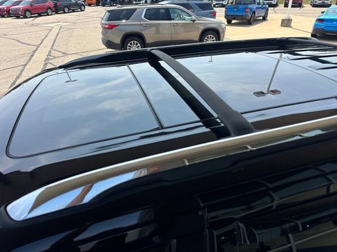 Used 2018 Ford Explorer Limited w/ Equipment Group 301A AWD/4WD image 21