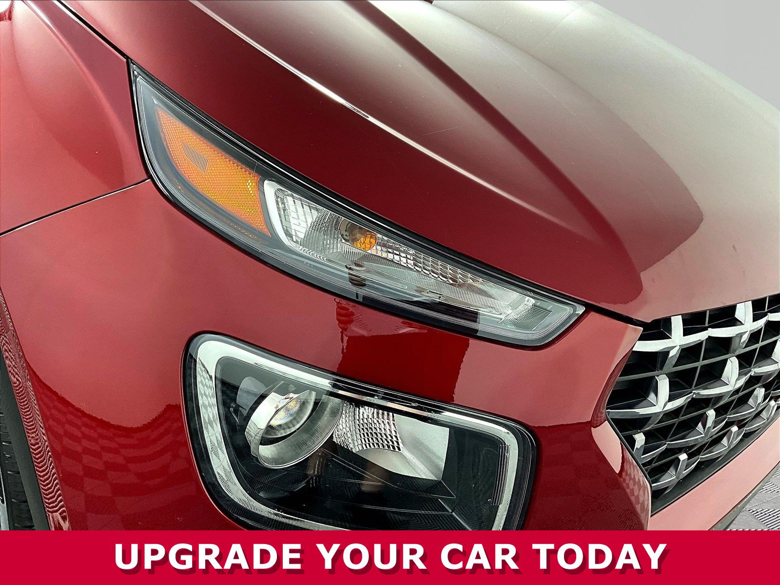 Used 2025 Hyundai Venue SEL FWD image 29
