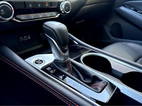 Used 2024 Nissan Altima 2.5 SR image 19