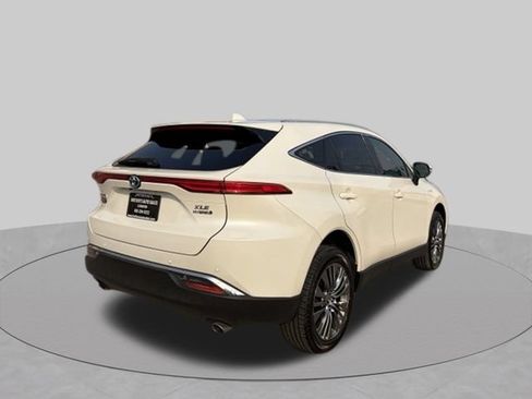 Used 2021 Toyota Venza XLE w/ Carpet Mat Package (TMS) AWD/4WD image 6