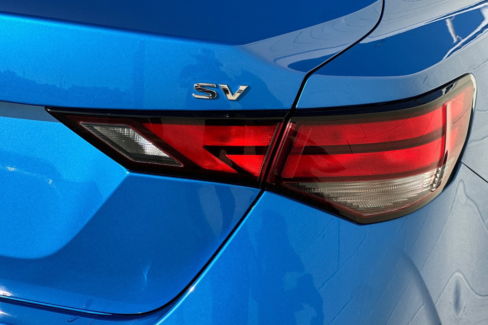 Used 2024 Nissan Sentra SV FWD image 36