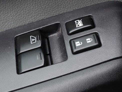 Used 2020 Nissan NV 3500 SL RWD image 19