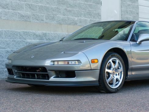 Used 1999 Acura NSX T RWD image 25