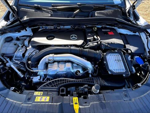 Certified 2025 Mercedes-Benz GLA 250 GLA 250 image 32