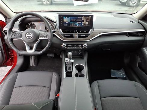 New 2025 Nissan Altima 2.5 SV w/ SV Special Edition Package image 5